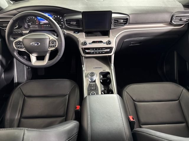 Used 2023 Ford Explorer XLT w/ Equipment Group 202A image 16