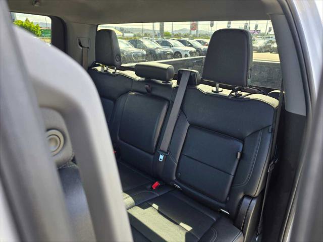 Used 2025 GMC Sierra 1500 SLT RWD image 18