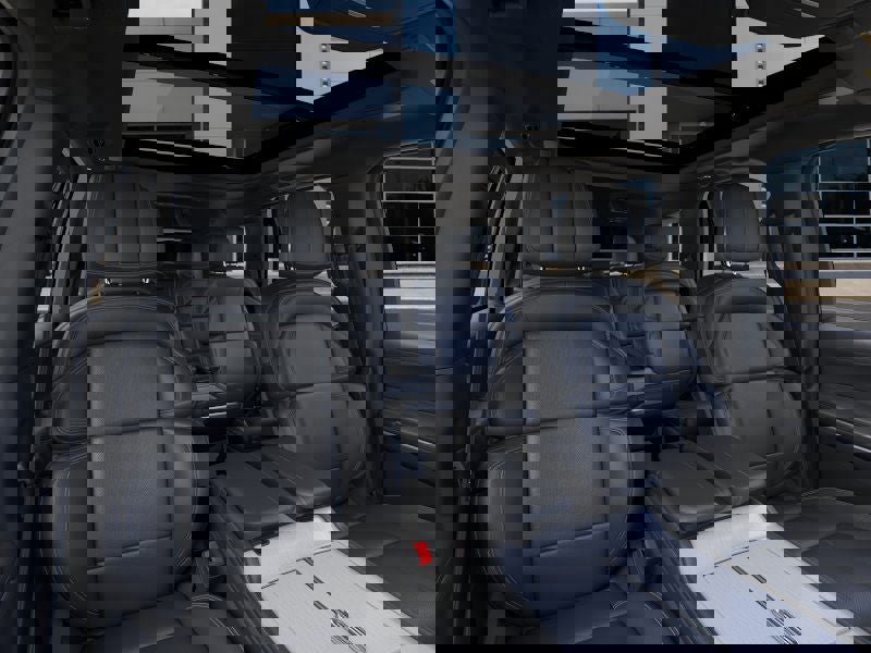 New 2025 Lincoln Navigator Reserve image 10