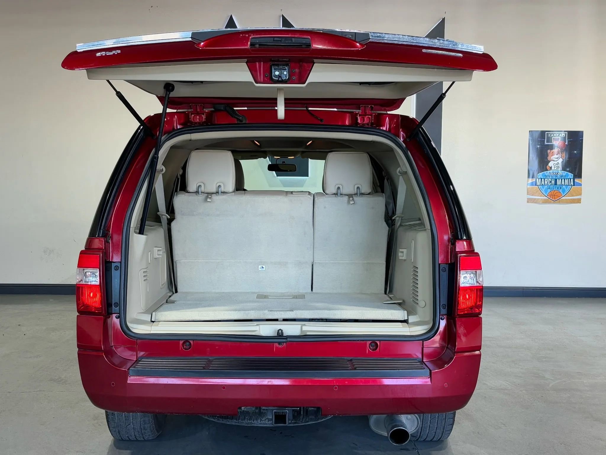 Used 2016 Ford Expedition EL XLT w/ Equipment Group 202A image 6