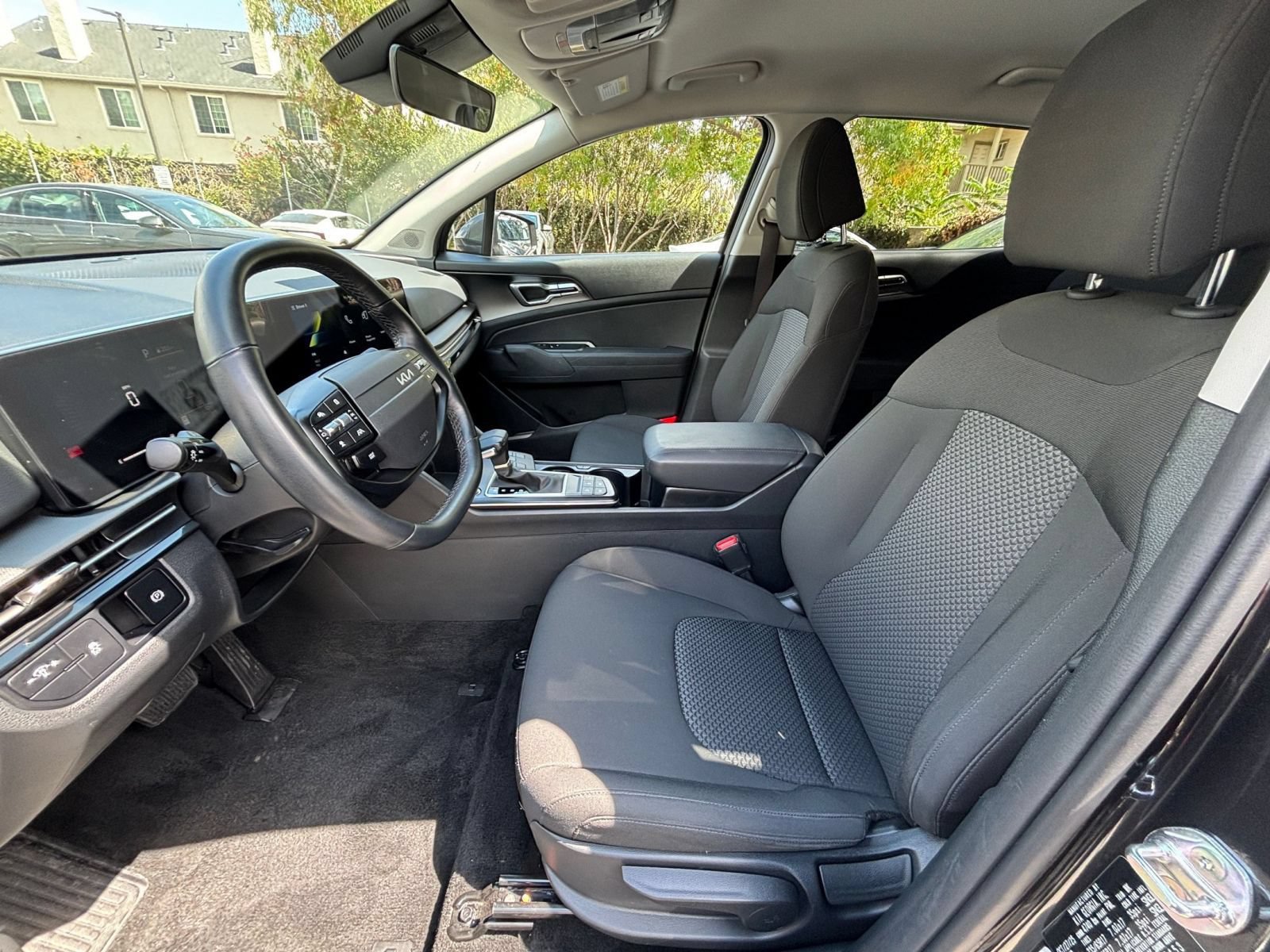 Used 2026 Kia Sportage LX FWD image 26