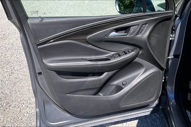 Used 2020 Buick Envision Essence AWD/4WD image 22