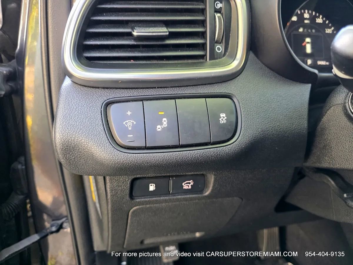 Used 2018 Kia Sorento EX FWD image 27
