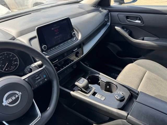 Used 2024 Nissan Rogue SV image 14