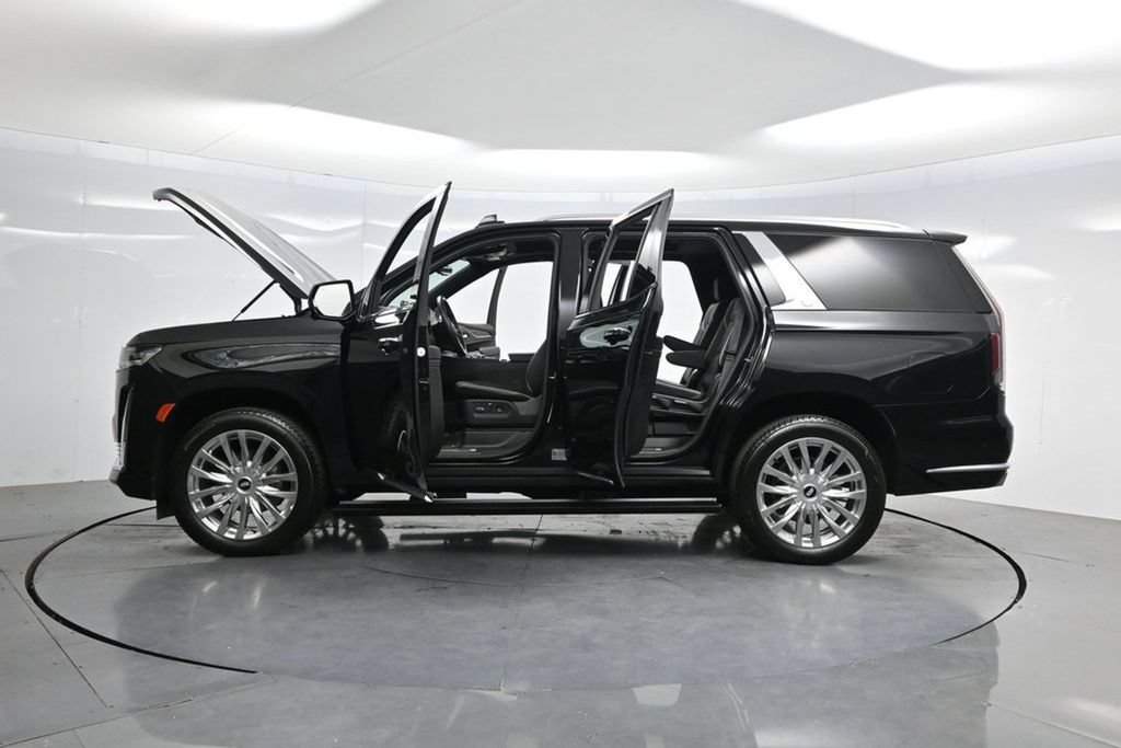 Used 2023 Cadillac Escalade Premium Luxury w/ Performance Package AWD/4WD image 51
