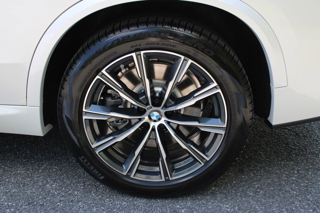 New 2026 BMW X5 xDrive50e w/ M Sport Package image 35