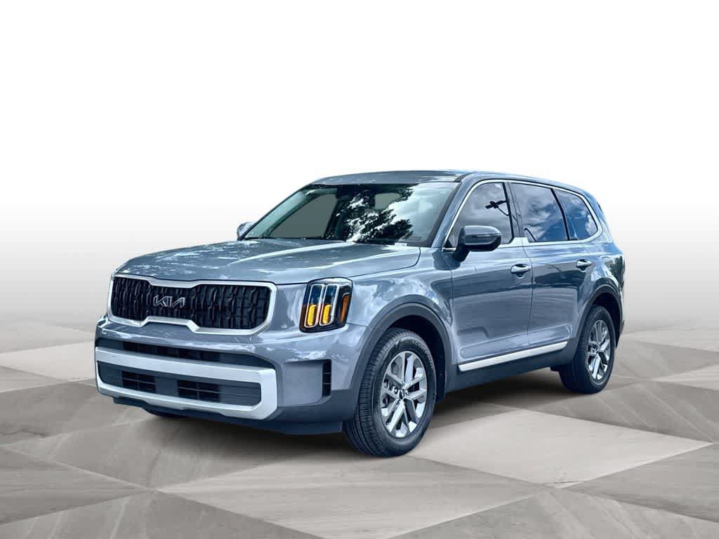 Certified 2024 Kia Telluride LX FWD image 4