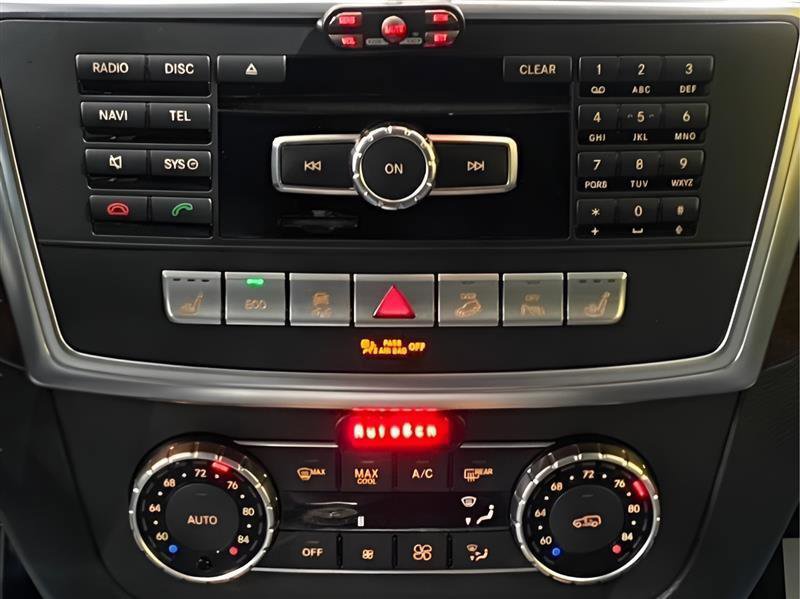 Used 2015 Mercedes-Benz ML 250 BlueTEC 4MATIC w/ Premium 1 Package image 23