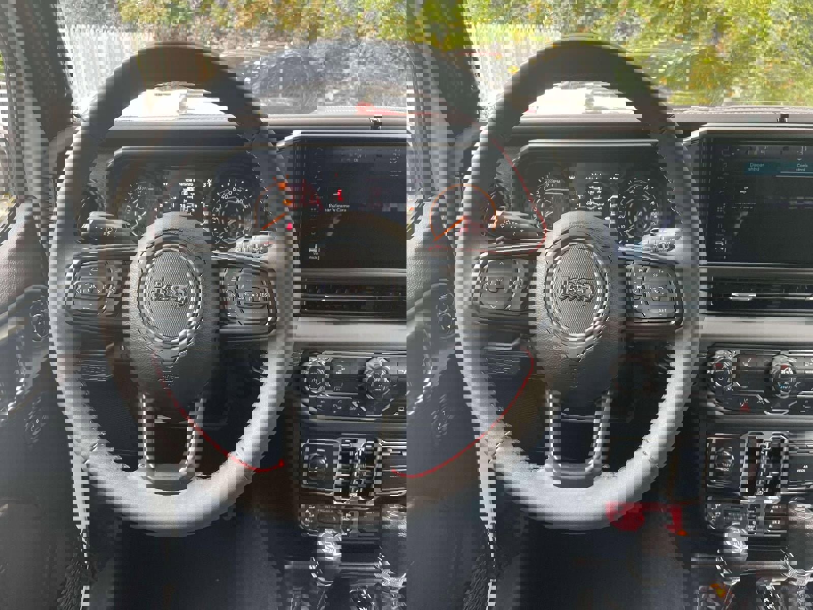 Used 2024 Jeep Wrangler Unlimited Rubicon image 14