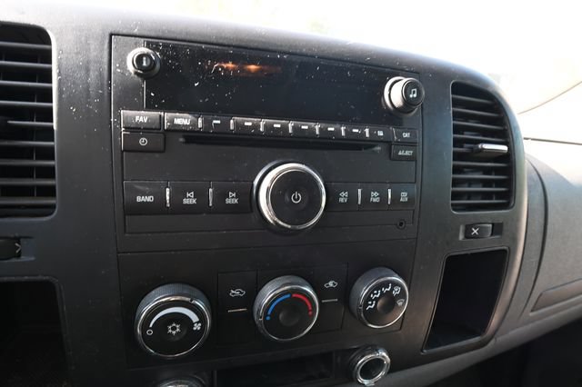 Used 2008 Chevrolet Silverado 1500 W/T w/ LS Package AWD/4WD image 13