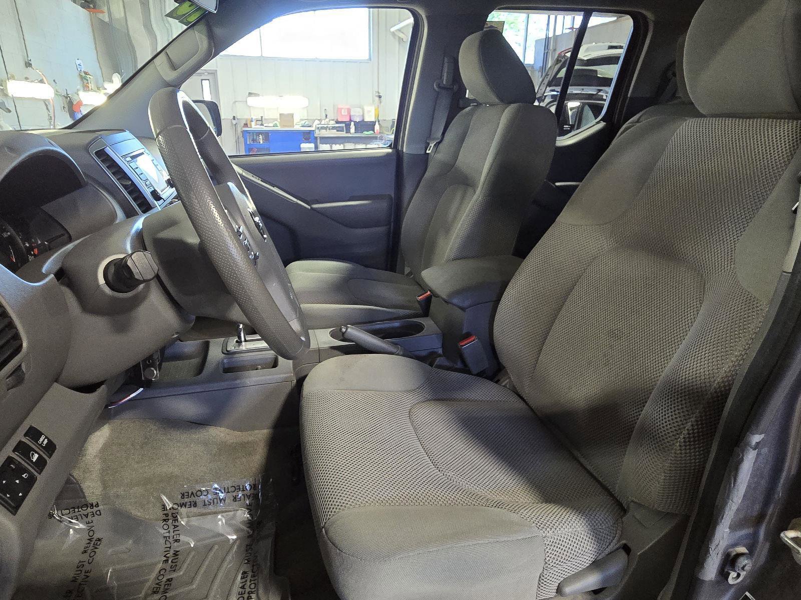 Used 2018 Nissan Frontier SV AWD/4WD image 30