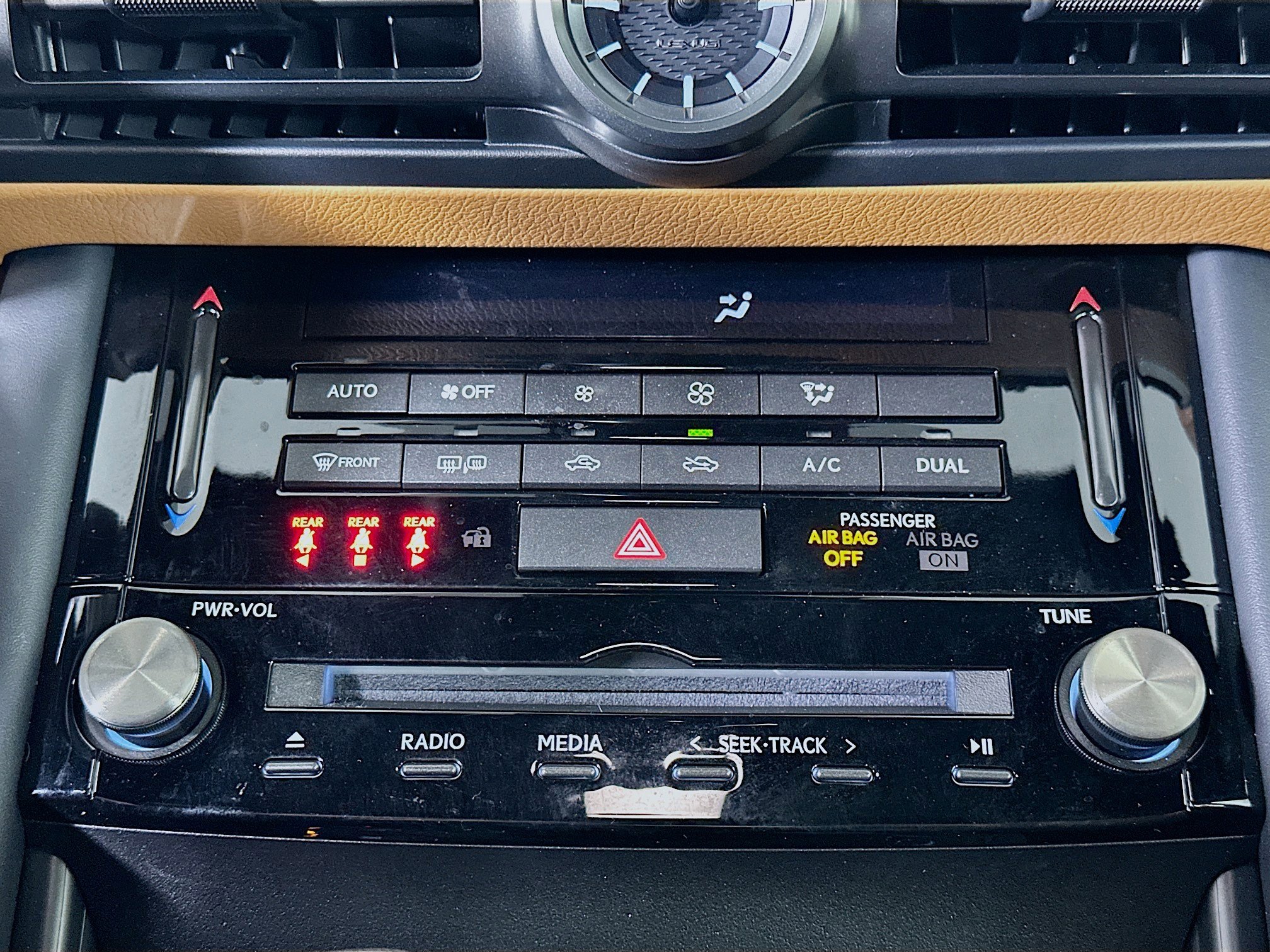 Used 2024 Lexus IS 300 IS 300 w/ Comfort Package image 23