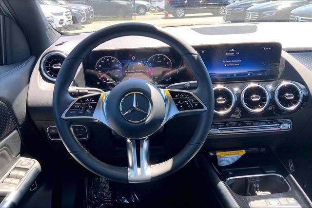 Used 2026 Mercedes-Benz GLA 250 4MATIC image 4