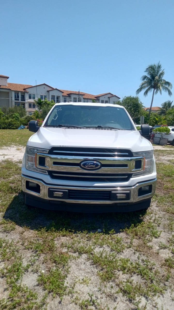 Used 2018 Ford F150 XLT w/ Equipment Group 301A Mid RWD image 3