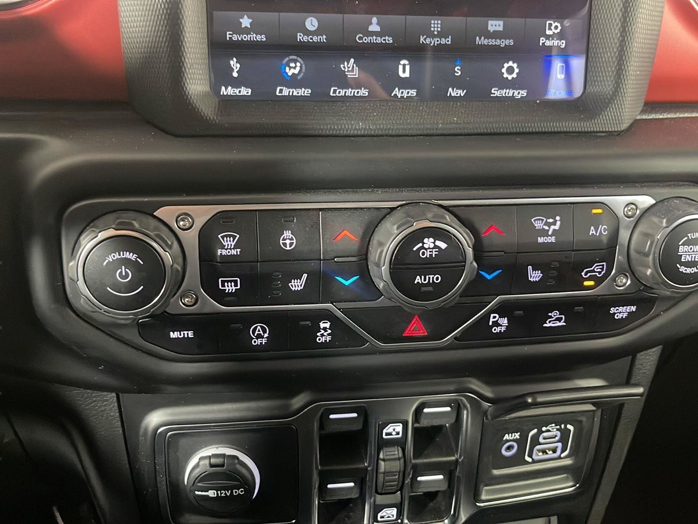 Used 2022 Jeep Wrangler Unlimited Rubicon w/ LED Lighting Group AWD/4WD image 41