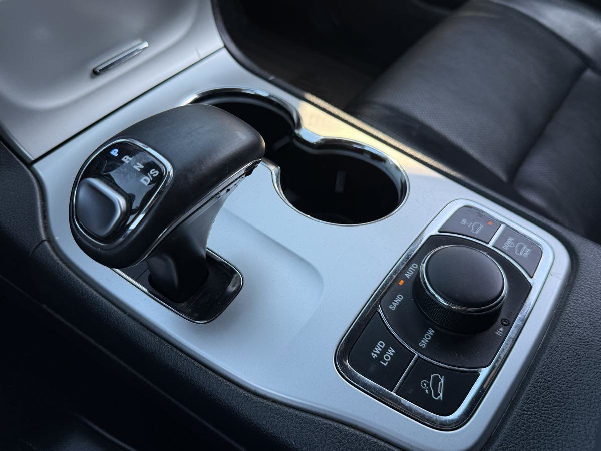 Used 2015 Jeep Grand Cherokee High Altitude image 22