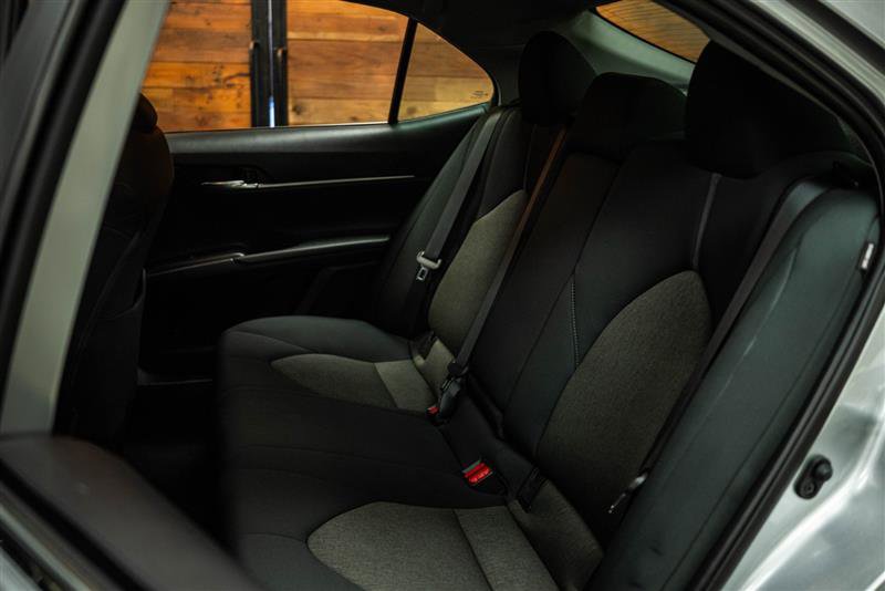 Used 2023 Toyota Camry LE image 10