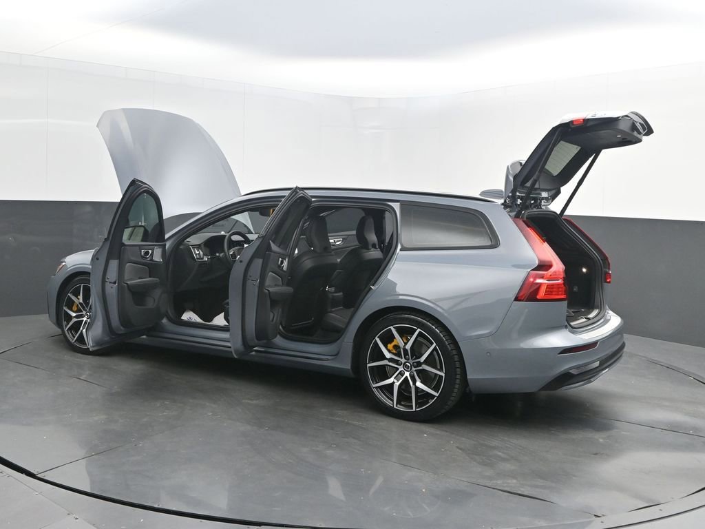 Used 2024 Volvo V60 T8 Polestar image 40