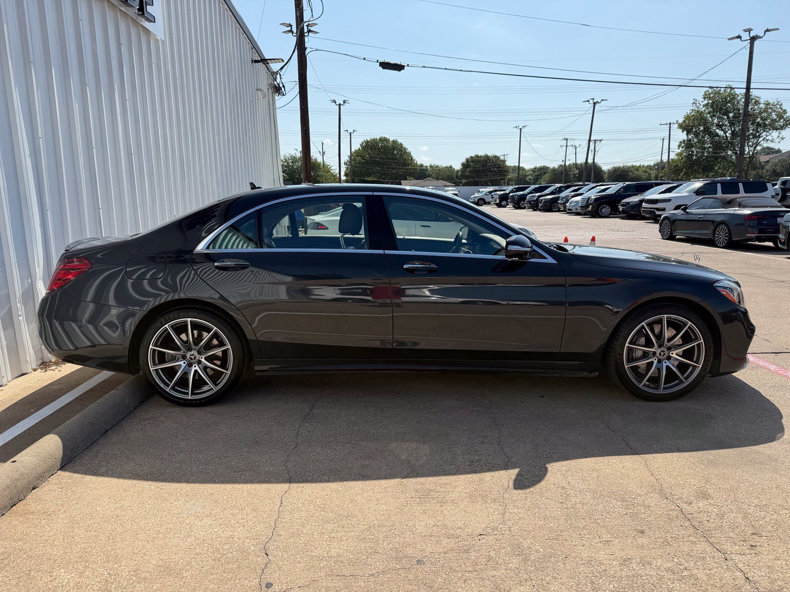 Used 2019 Mercedes-Benz S 560 Sedan image 7