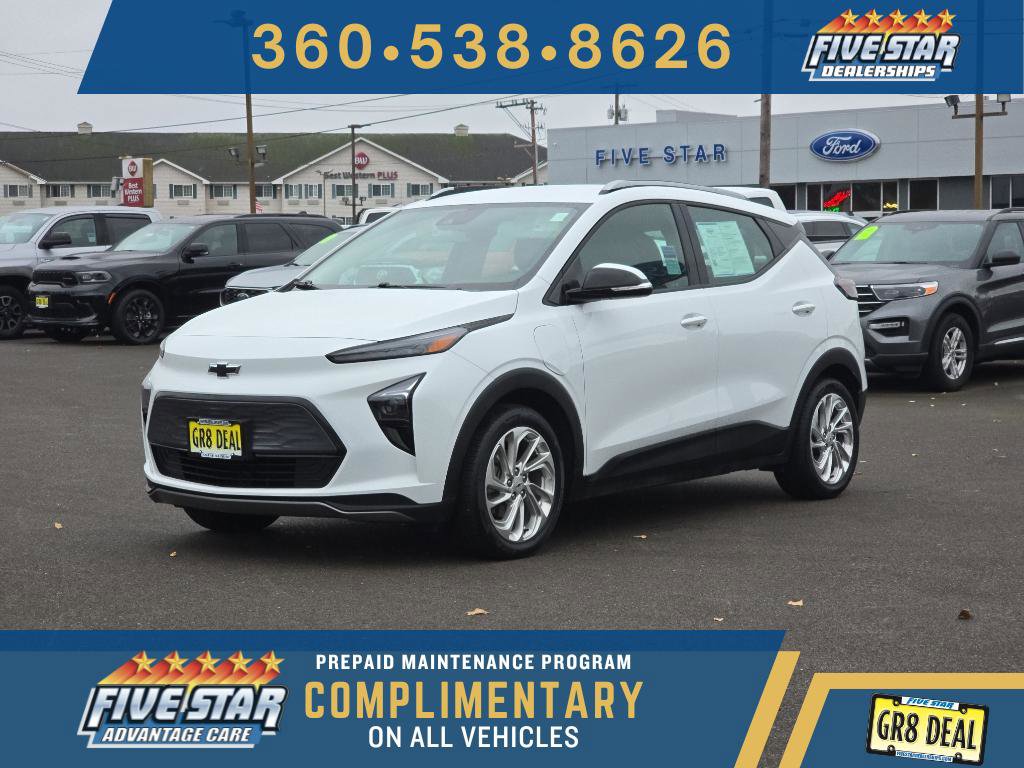 Used 2023 Chevrolet Bolt EUV LT w/ Driver Confidence Package image 1