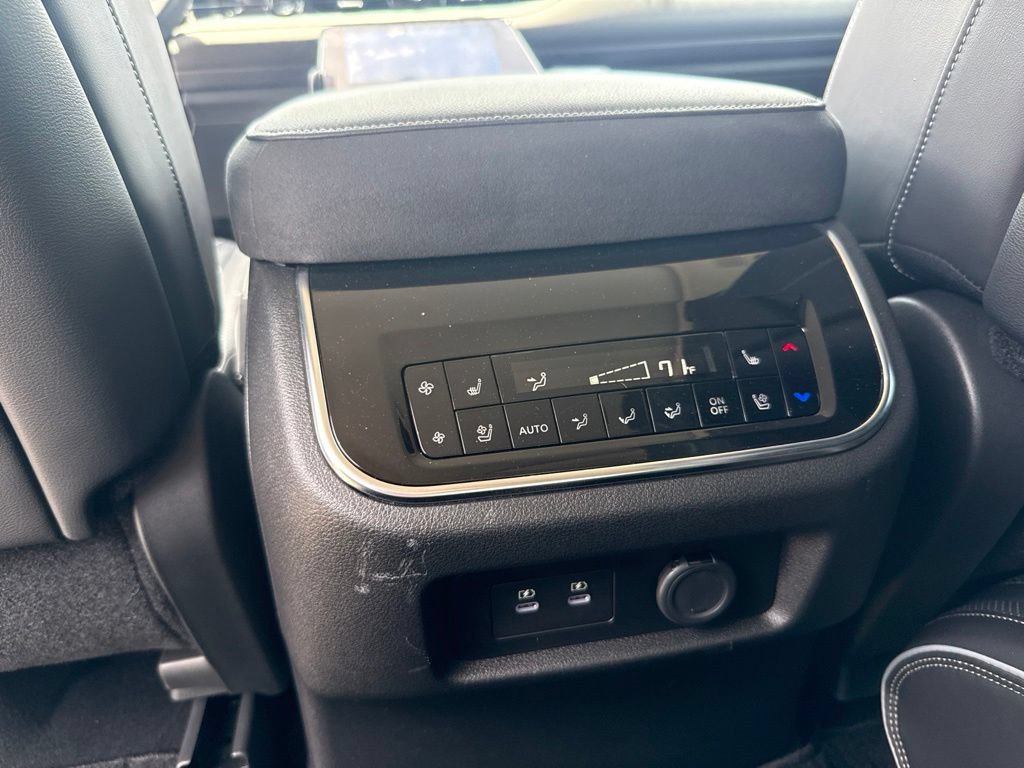 Used 2025 INFINITI QX80 Sensory AWD/4WD image 30