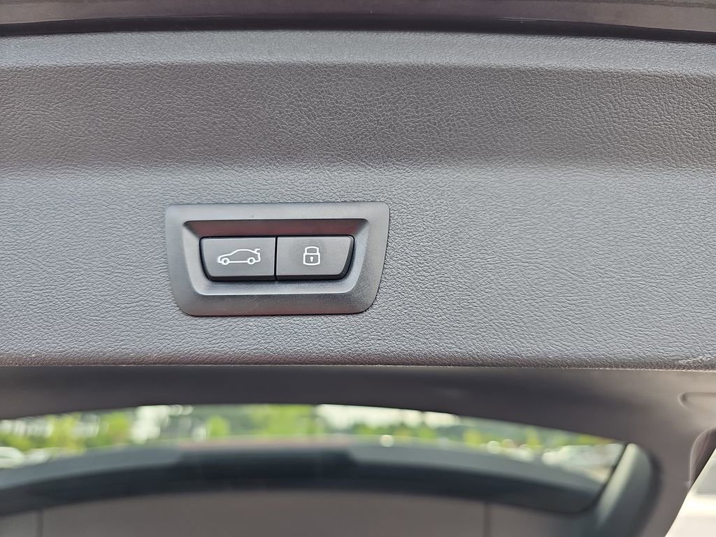 Used 2023 BMW X3 sDrive30i w/ Premium Package image 17