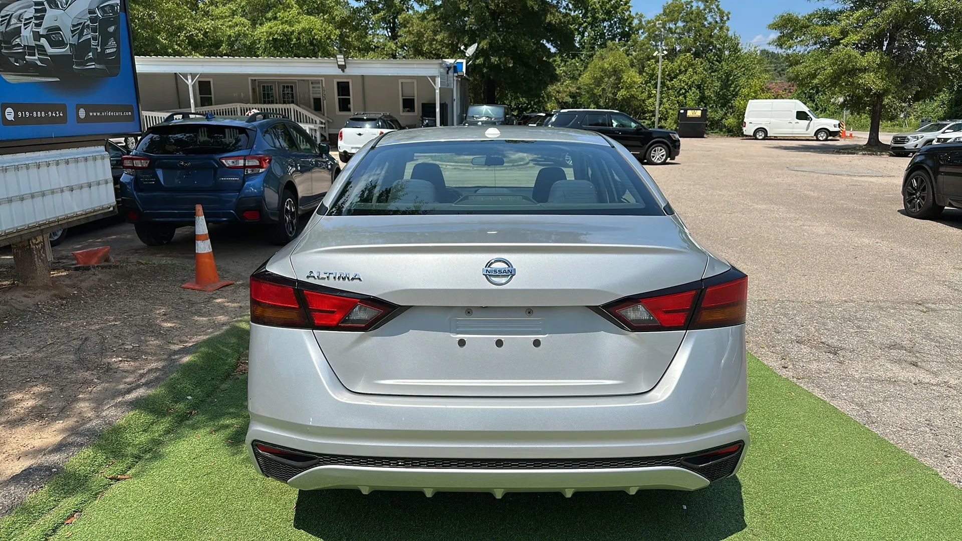 Used 2020 Nissan Altima 2.5 S FWD image 5