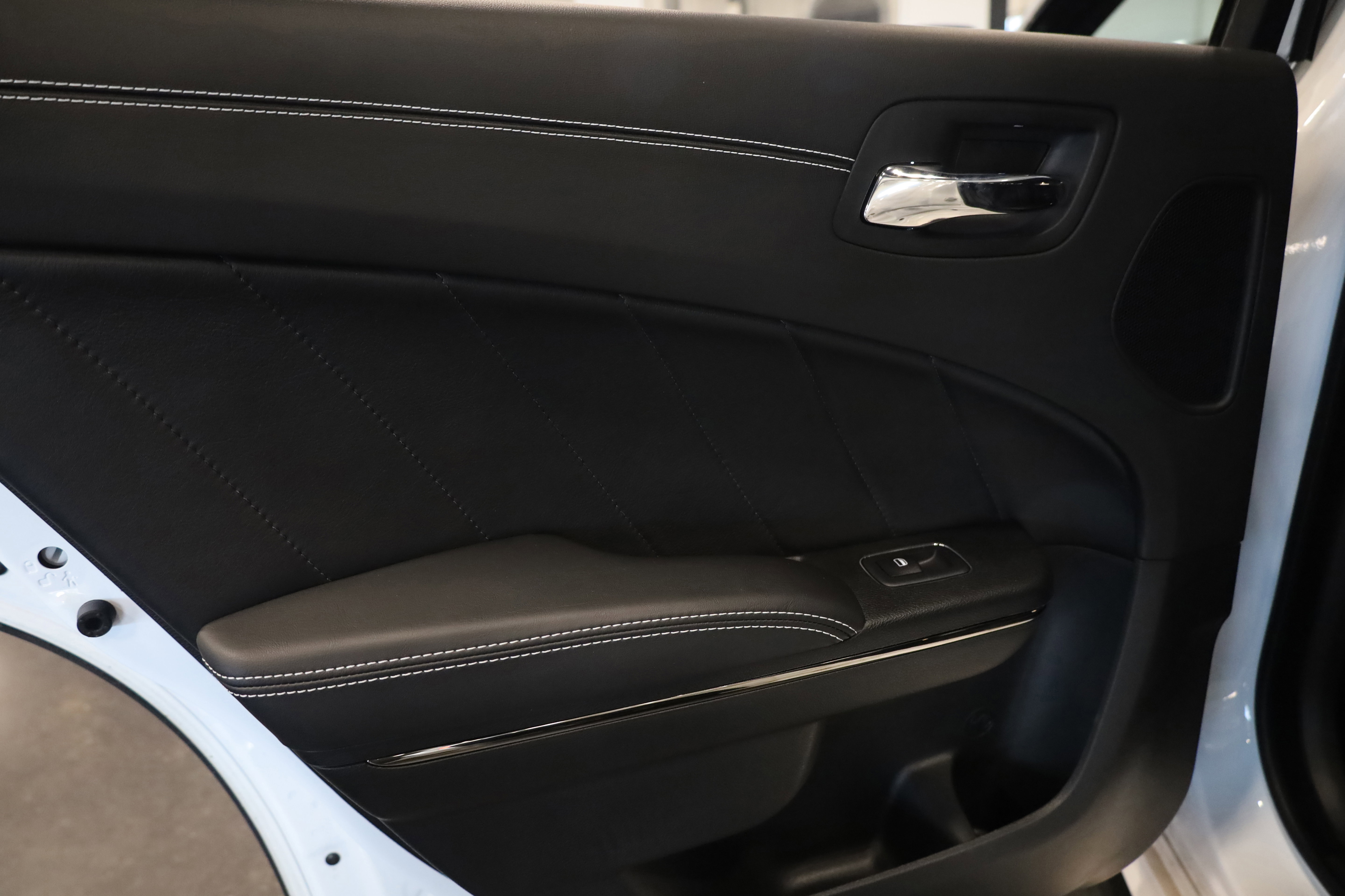 Used 2023 Dodge Charger SRT Hellcat w/ Harman/Kardon Audio Group image 32