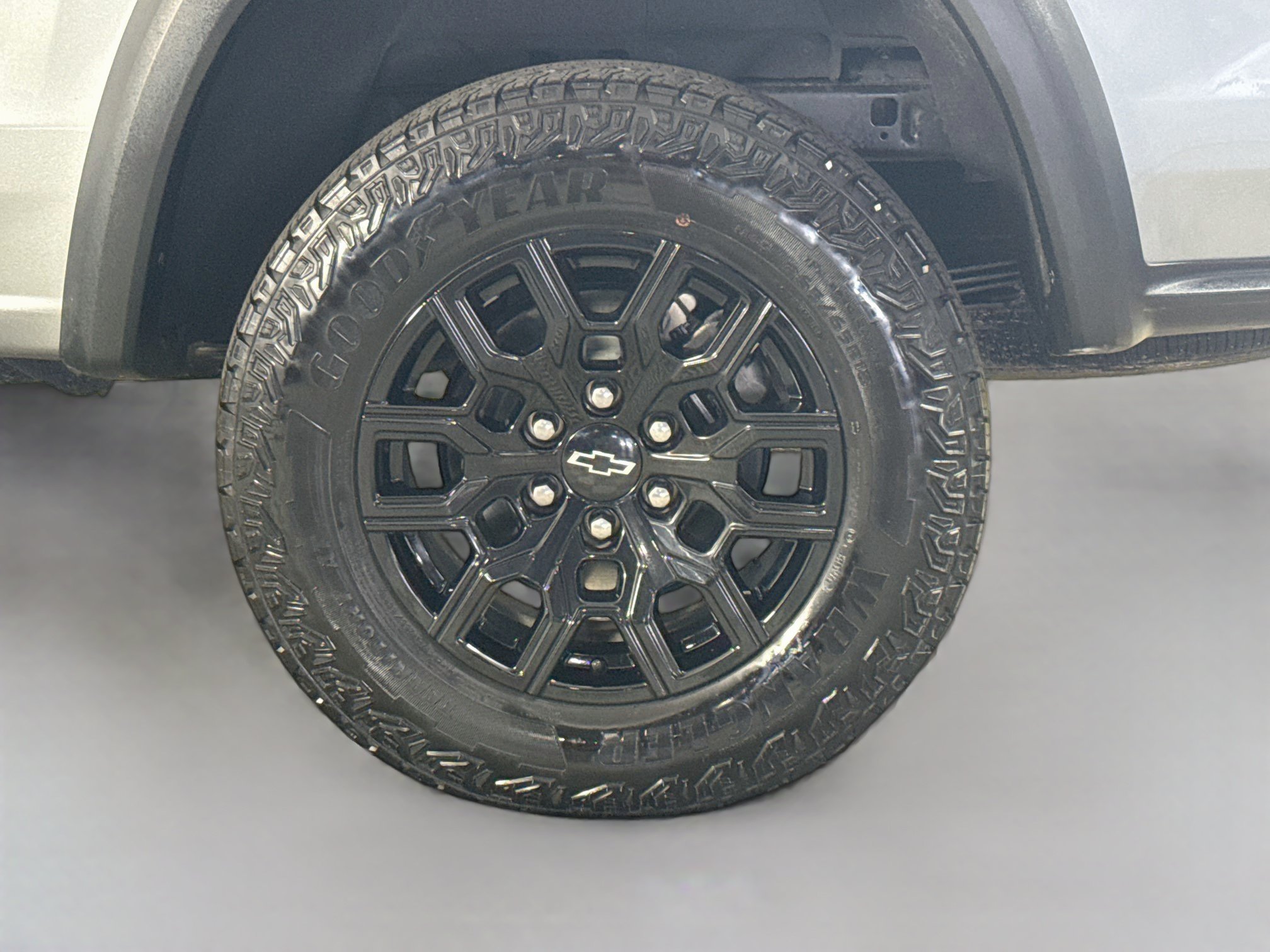 Used 2025 Chevrolet Colorado Trail Boss AWD/4WD image 37
