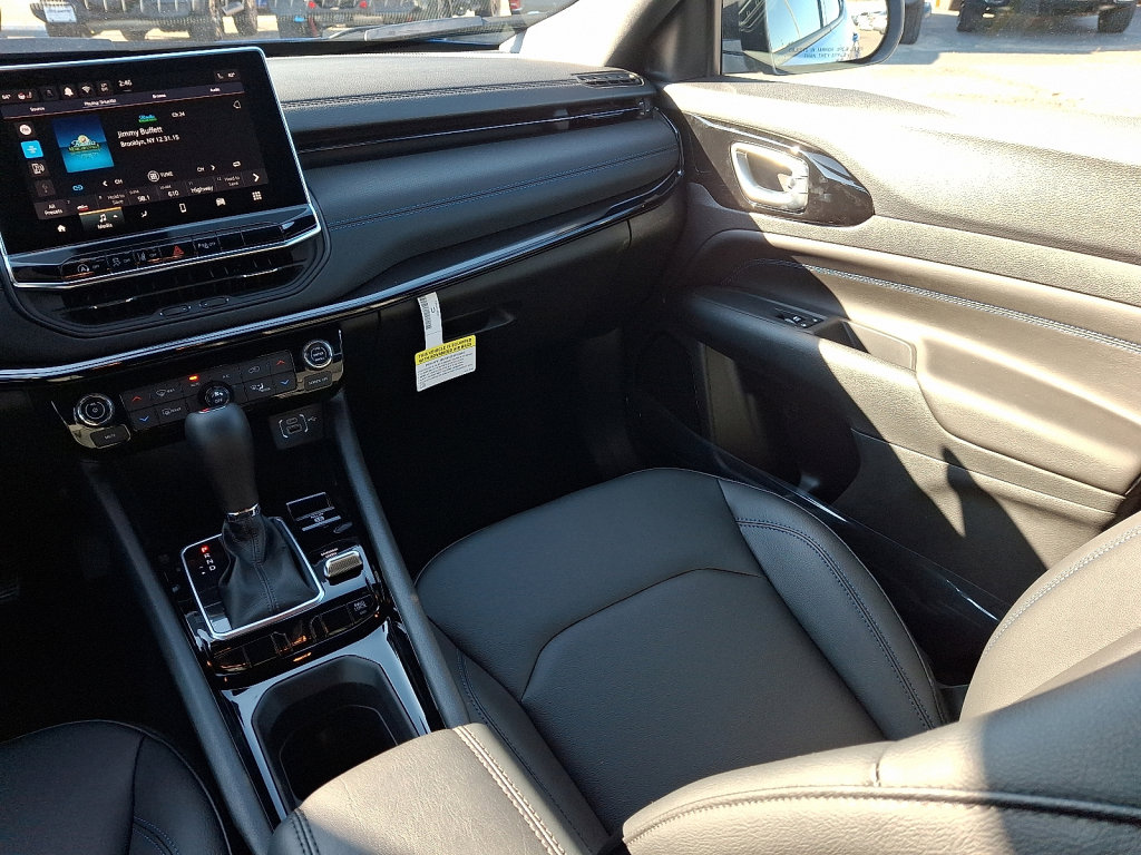 New 2026 Jeep Compass Limited image 11