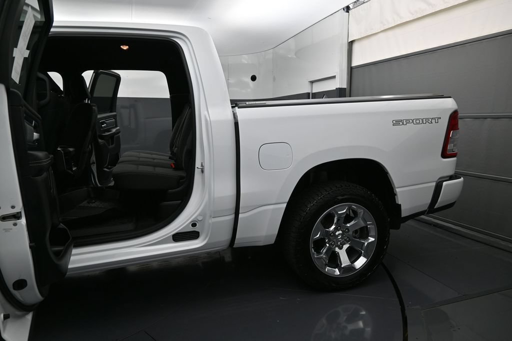 Used 2022 RAM 1500 Big Horn AWD/4WD image 11