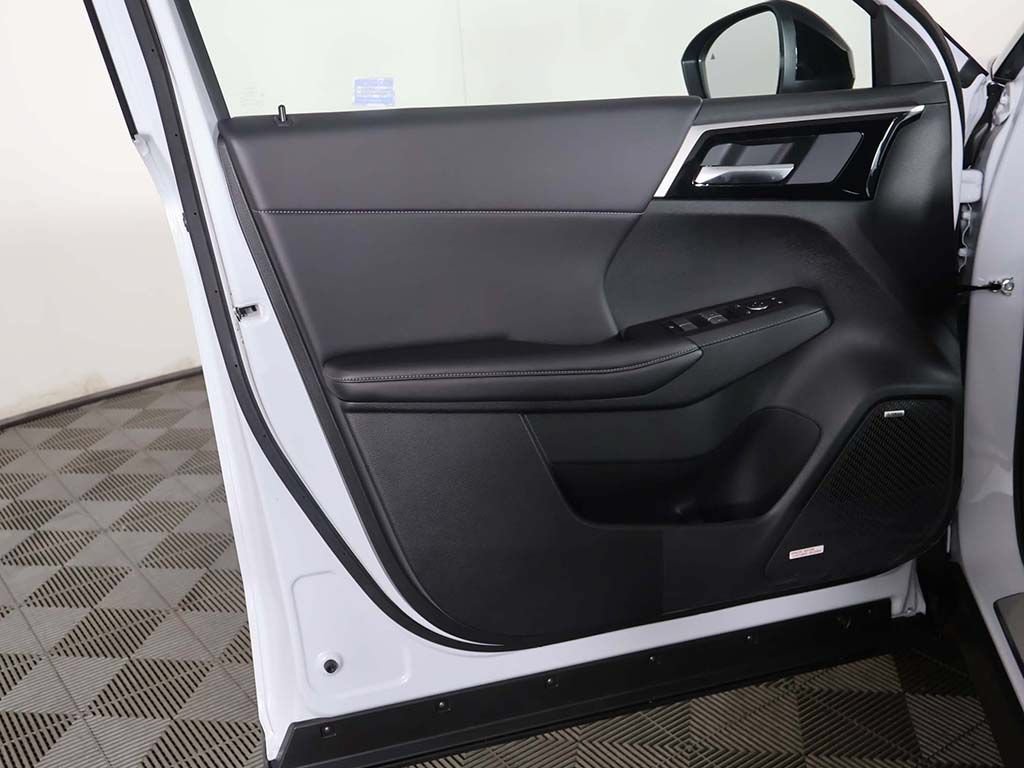 New 2026 Mitsubishi Outlander LE FWD image 22