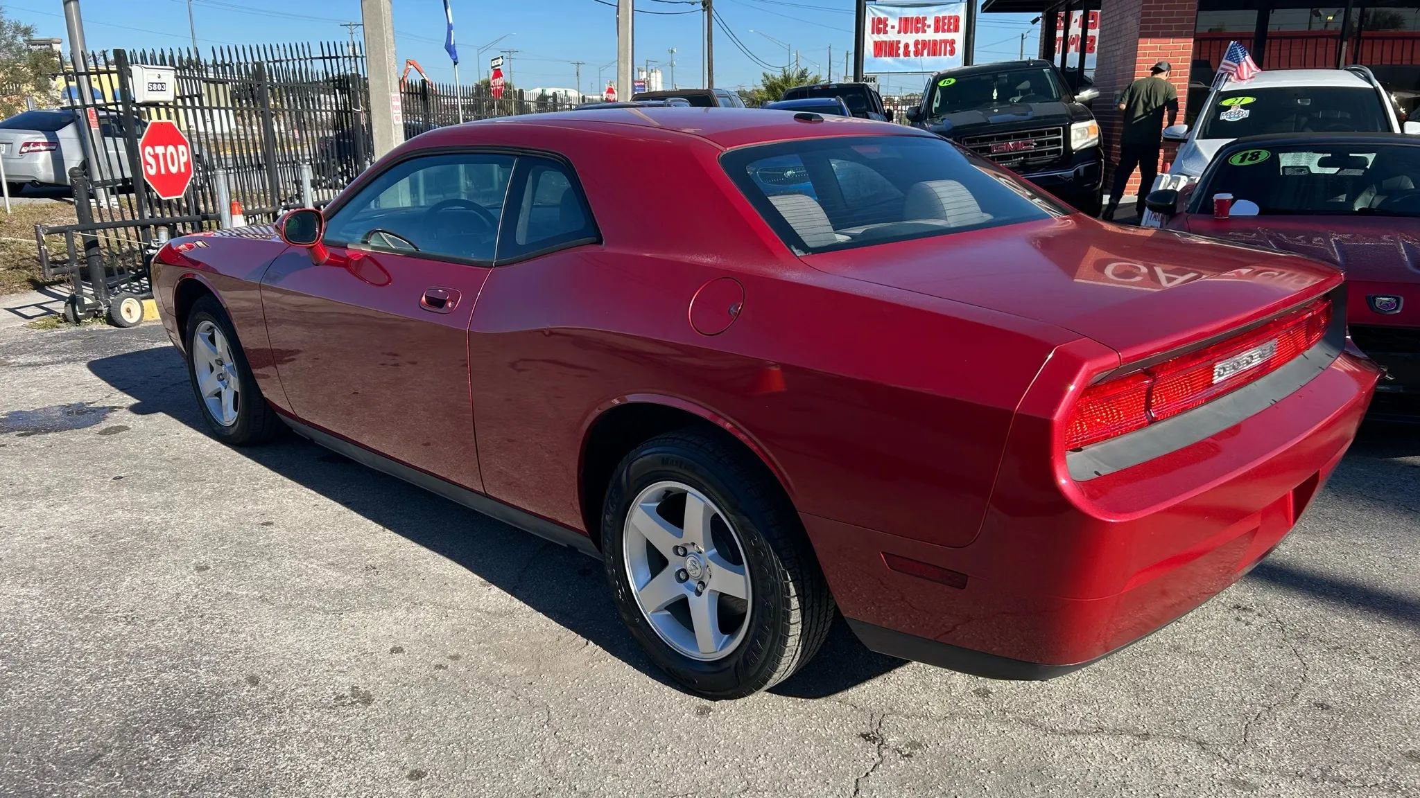 Used 2010 Dodge Challenger SE RWD image 6