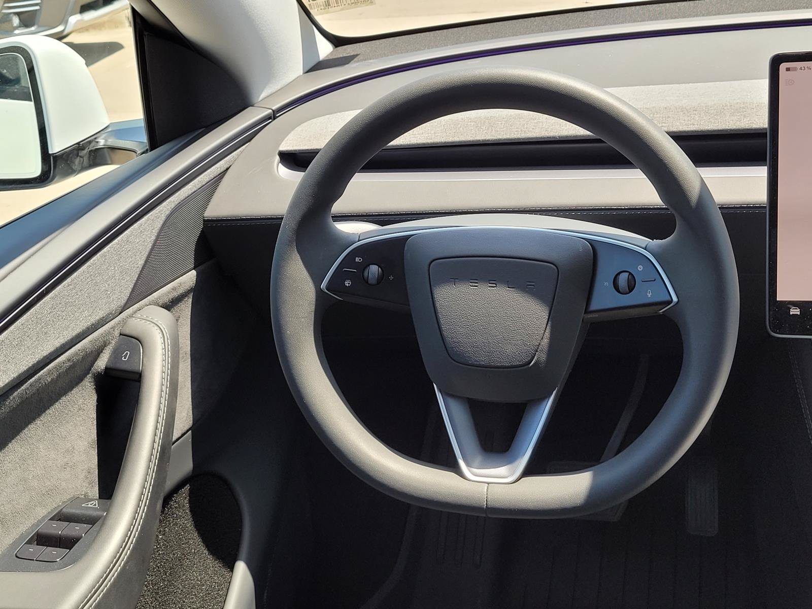 Used 2026 Tesla Model Y AWD image 6