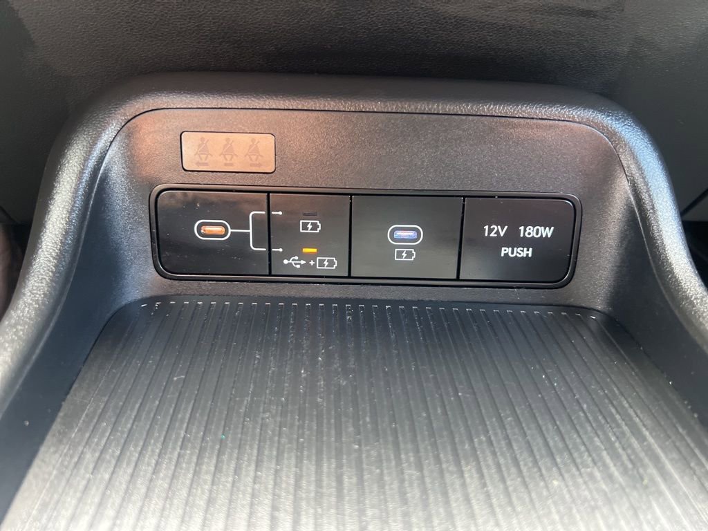 Used 2025 Hyundai Kona SEL AWD/4WD image 61