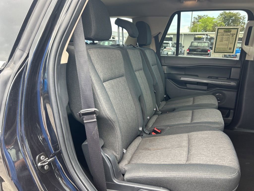 Used 2024 Ford Expedition XLT AWD/4WD image 27