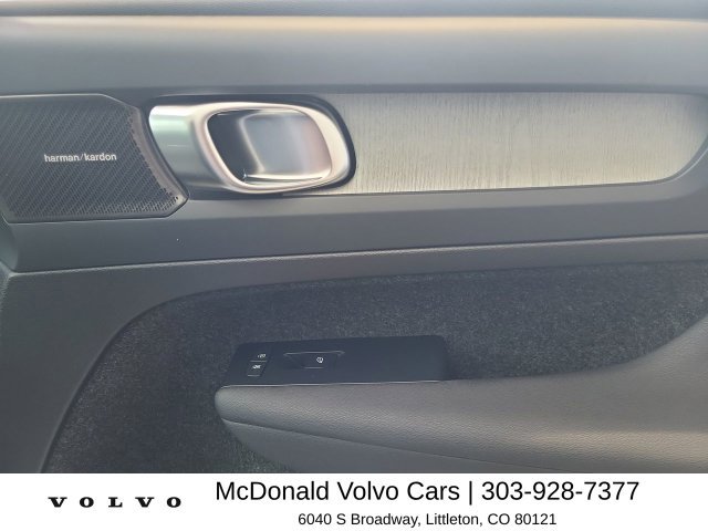 New 2026 Volvo XC40 B5 Plus w/ Climate Package AWD/4WD image 18
