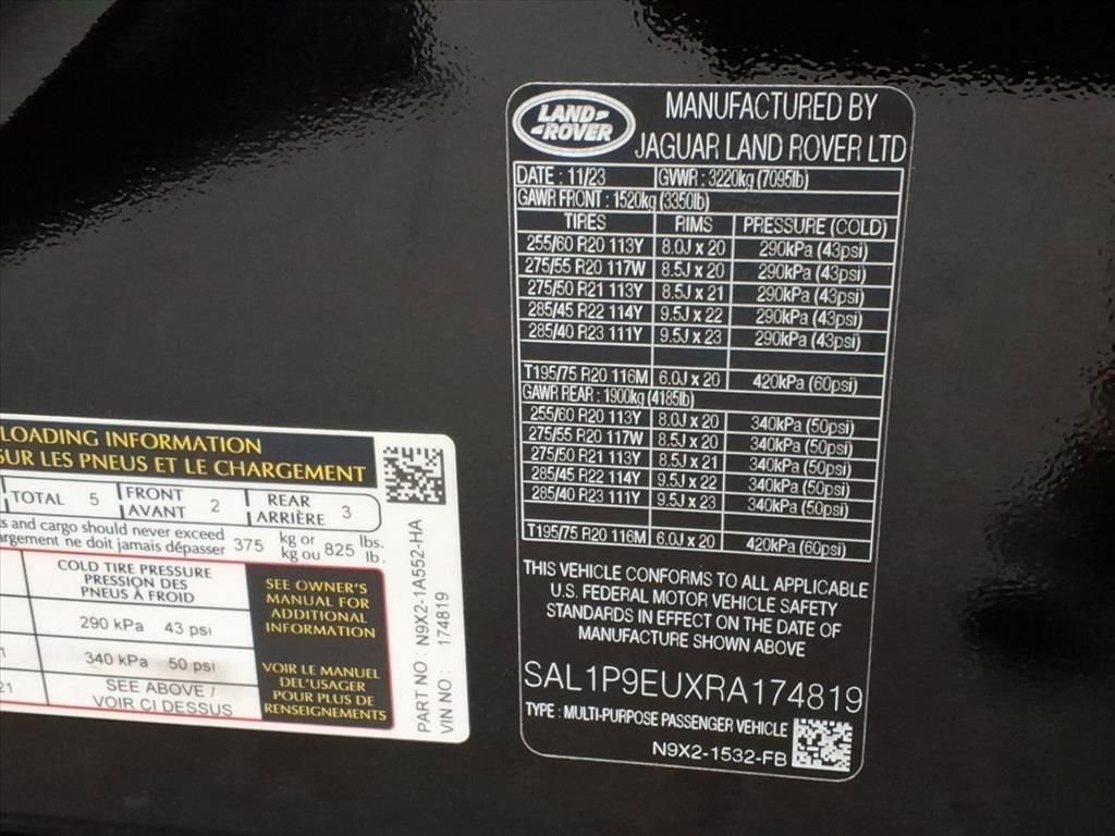 Used 2024 Land Rover Range Rover Sport SE AWD/4WD image 32