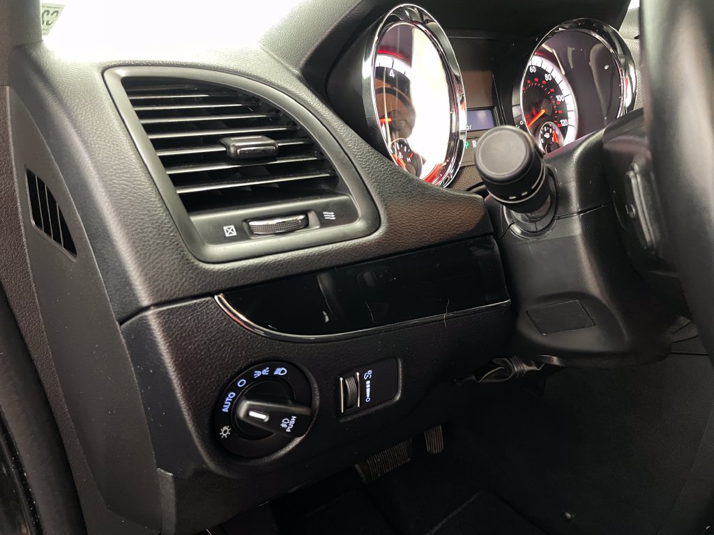 Used 2018 Dodge Grand Caravan SE FWD image 22