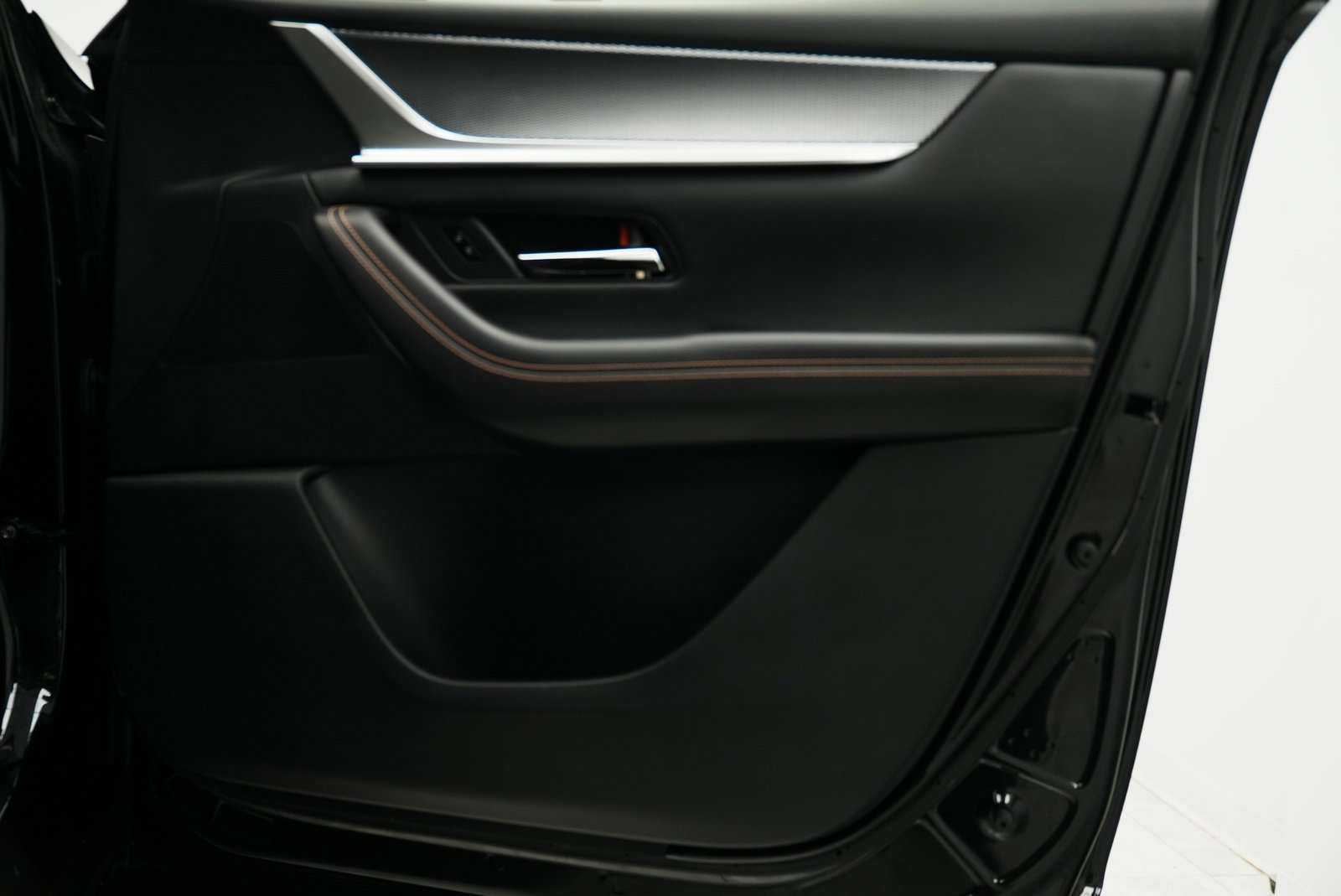 Used 2025 MAZDA CX-90 3.3 Turbo w/ Preferred Package image 43