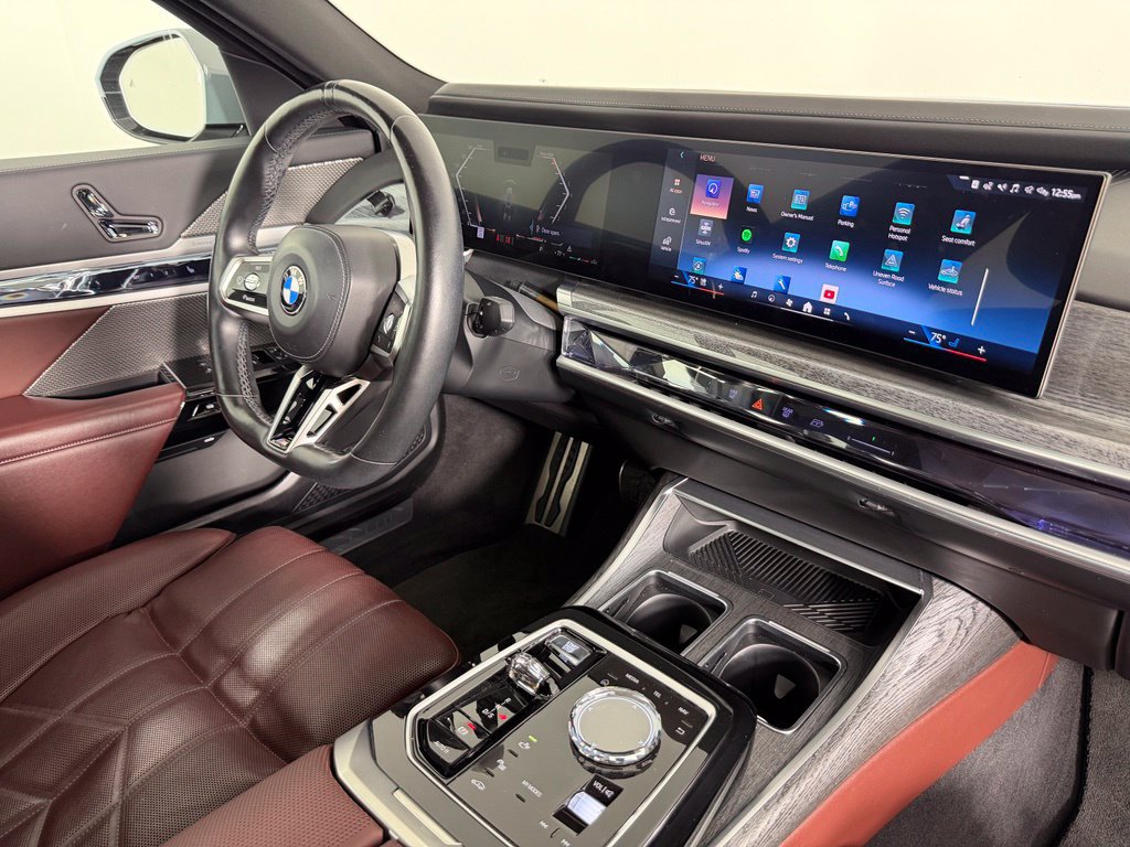 Used 2023 BMW 740i w/ Executive Package RWD image 7