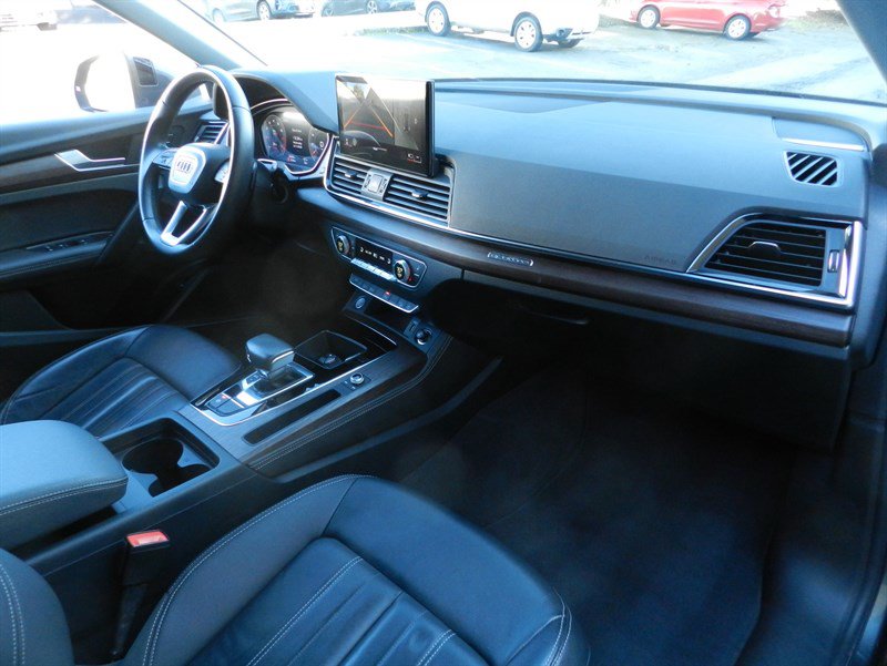 Used 2023 Audi Q5 2.0T Premium Plus w/ Premium Plus Package AWD/4WD image 25