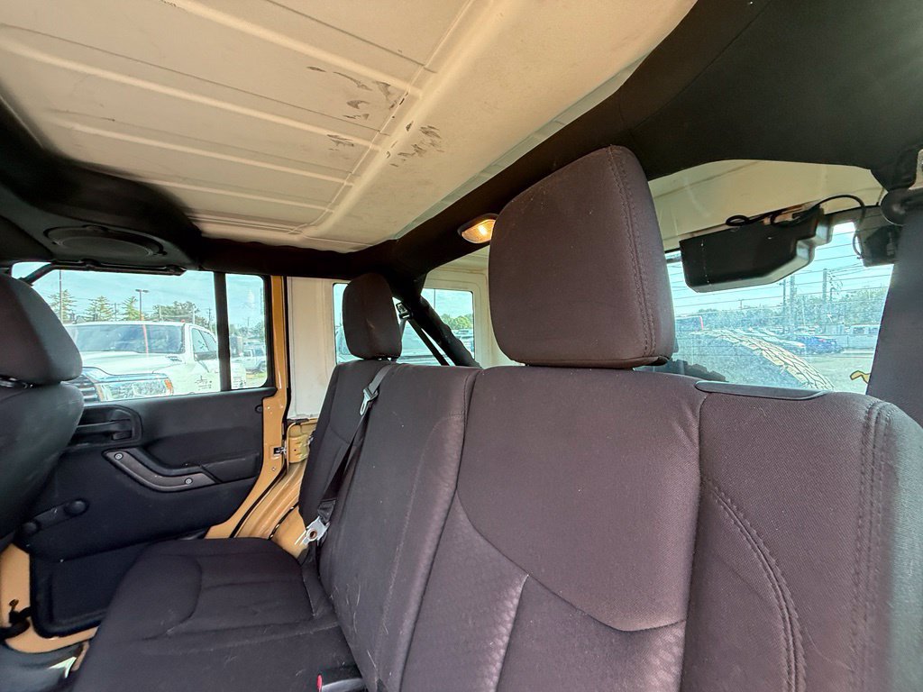 Used 2014 Jeep Wrangler Unlimited Sport w/ Max Tow Package AWD/4WD image 23