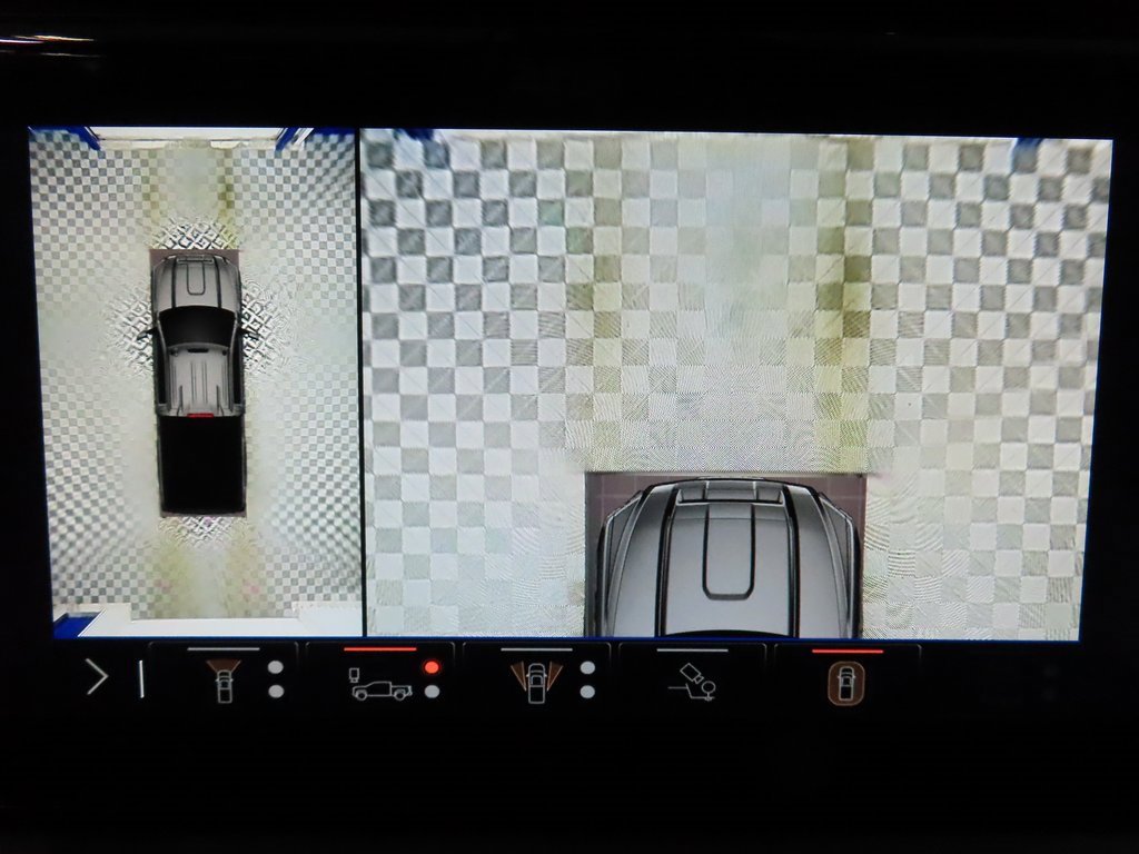 Used 2025 GMC Sierra 2500 AT4X image 18