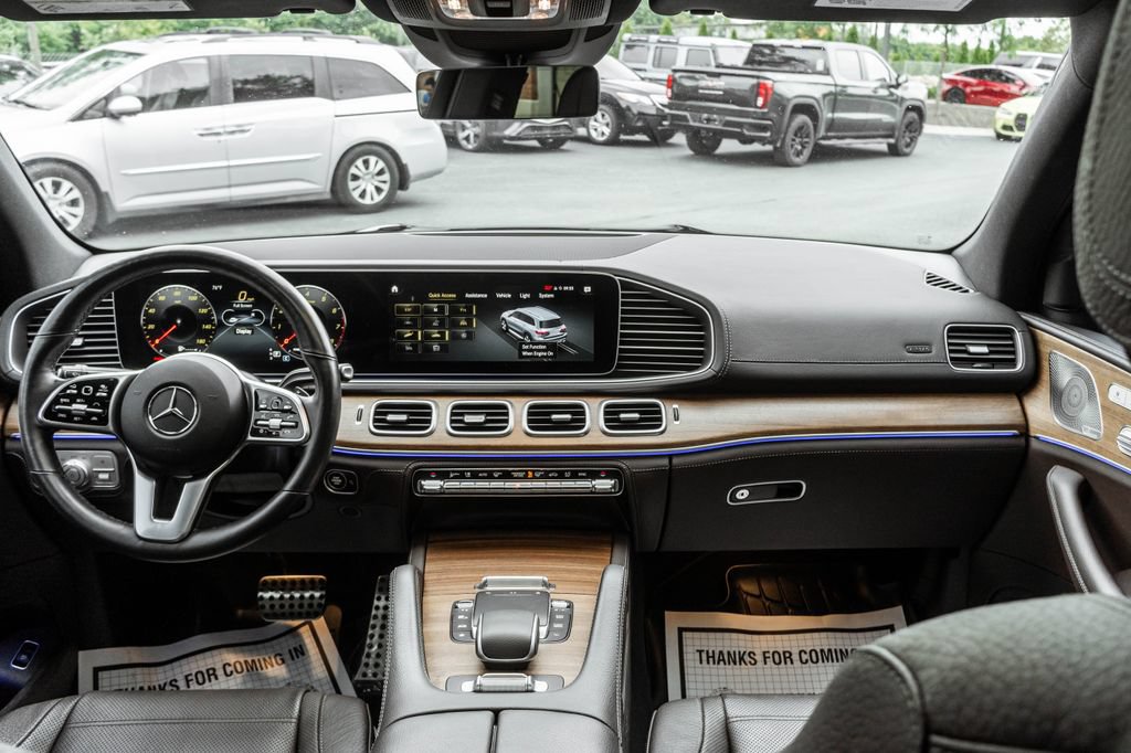 Used 2022 Mercedes-Benz GLS 450 4MATIC image 7