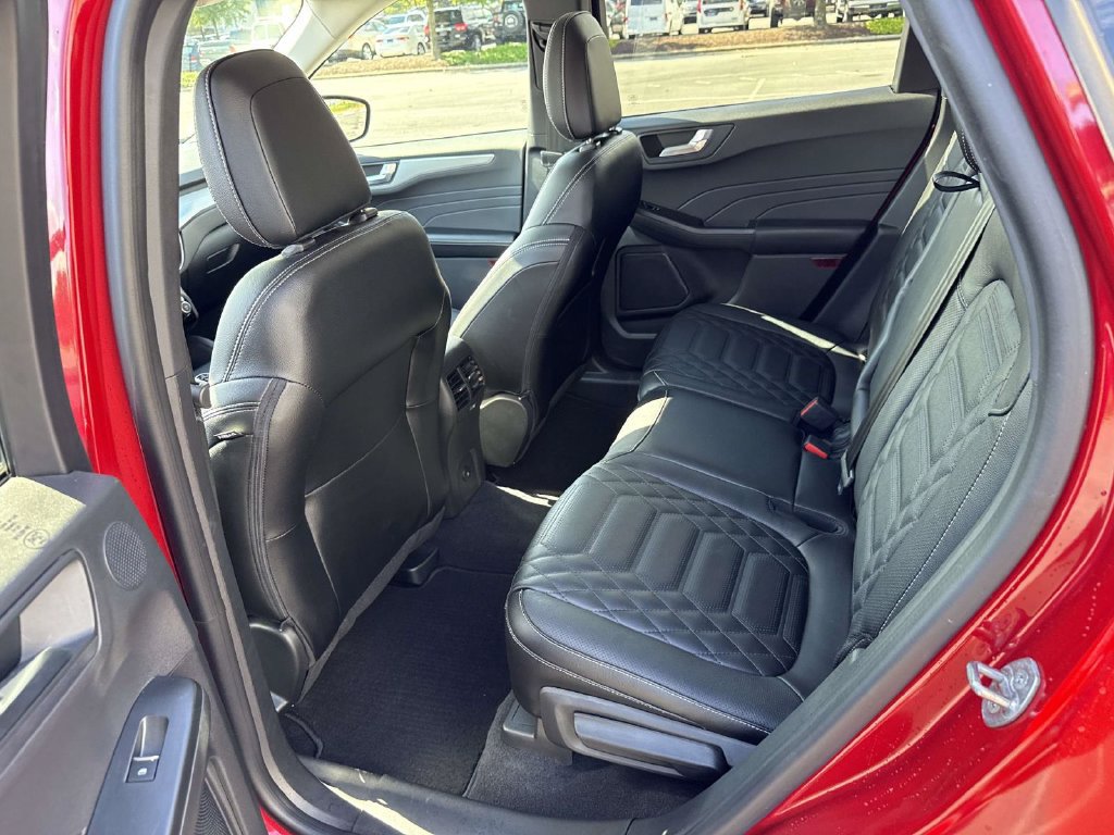 Used 2023 Ford Escape SE w/ PHEV Premium Package FWD image 10