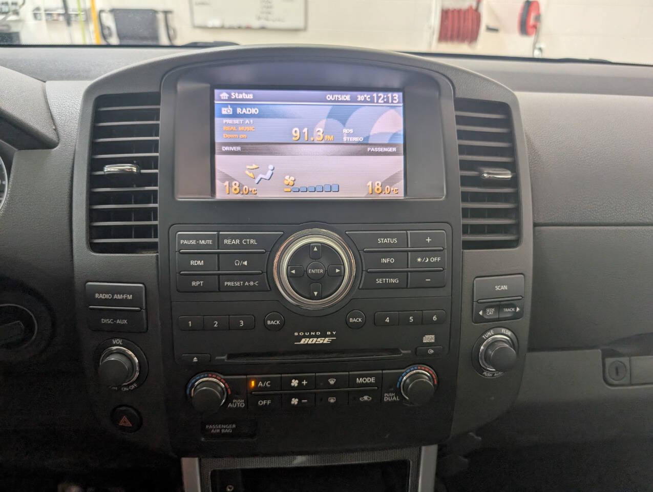 Used 2011 Nissan Pathfinder S AWD/4WD image 10