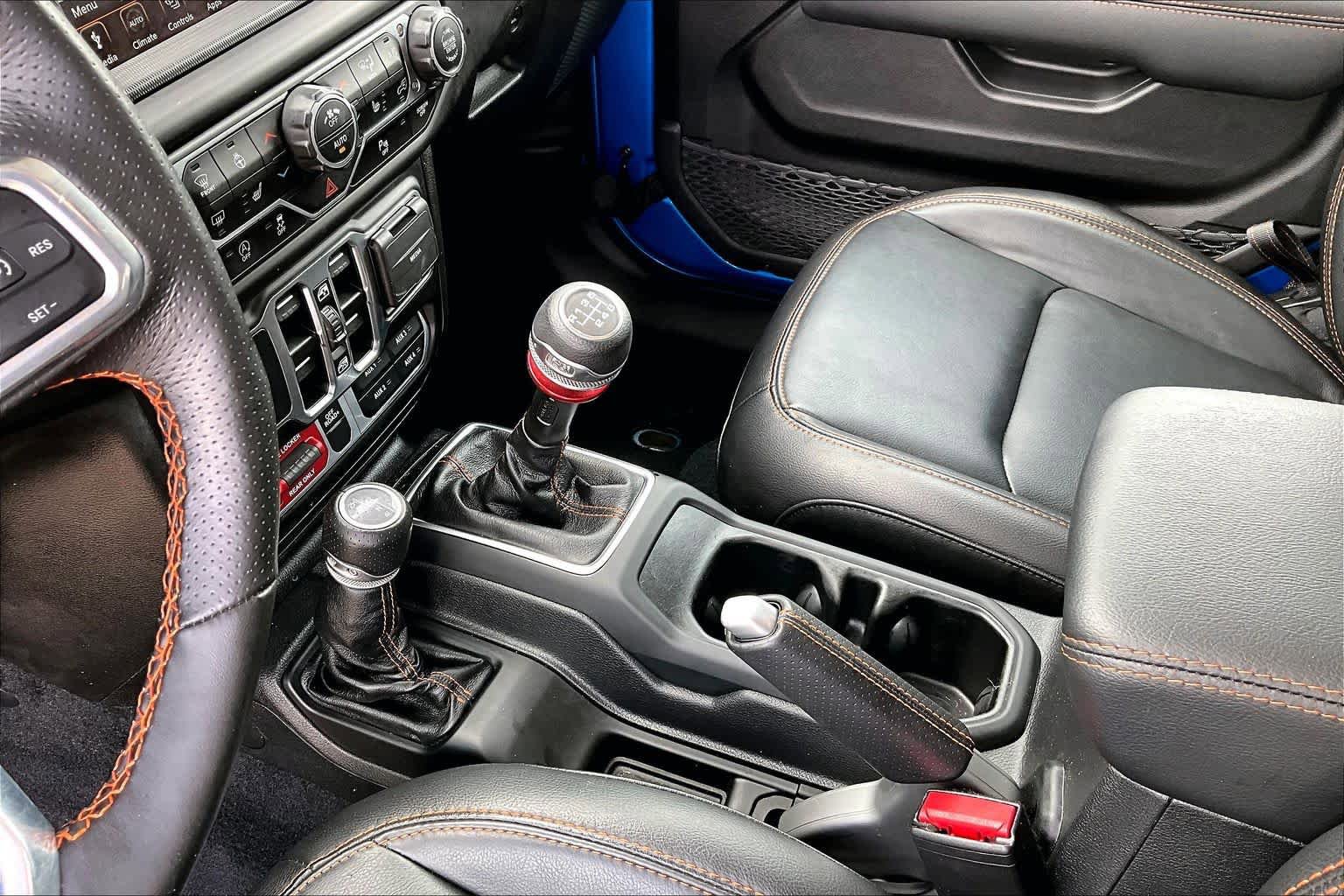 Used 2022 Jeep Gladiator Mojave w/ LED Lighting Group AWD/4WD image 17