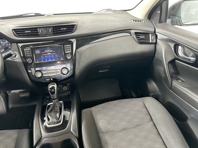 Used 2019 Nissan Rogue Sport SV w/ Technology Package AWD/4WD image 25
