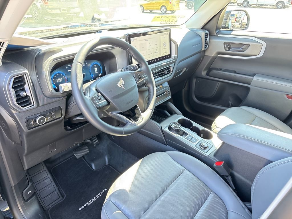 Used 2025 Ford Bronco Sport Badlands image 6